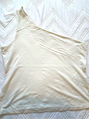 Banana Republic Factory One-Shoulder Tank Top in Cream